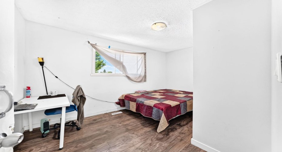 208 Temple Close, Calgary, Alberta T1Y 3B6, 10 Bedroom Bedrooms, 0 ,3 BathroomBathrooms,Residential,For Sale,Temple,0,A2325989
