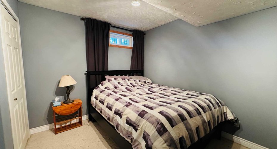 82 Villa Street, Drumheller, Alberta T0J0Y1, 5 Bedroom Bedrooms, 0 ,2 BathroomBathrooms,Residential,For Sale,Villa Street,0,A2327493