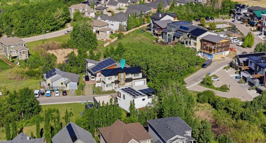 Low-density community planning creates a unique balance between privacy and connection.