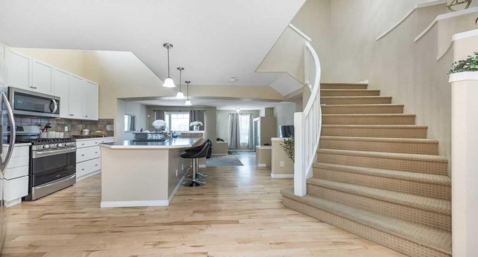 1005 NEW BRIGHTON Gardens, Calgary, Alberta T2Z0Y1, 4 Bedroom Bedrooms, 0 ,3 BathroomBathrooms,Residential,For Sale,NEW BRIGHTON,0,A2327813