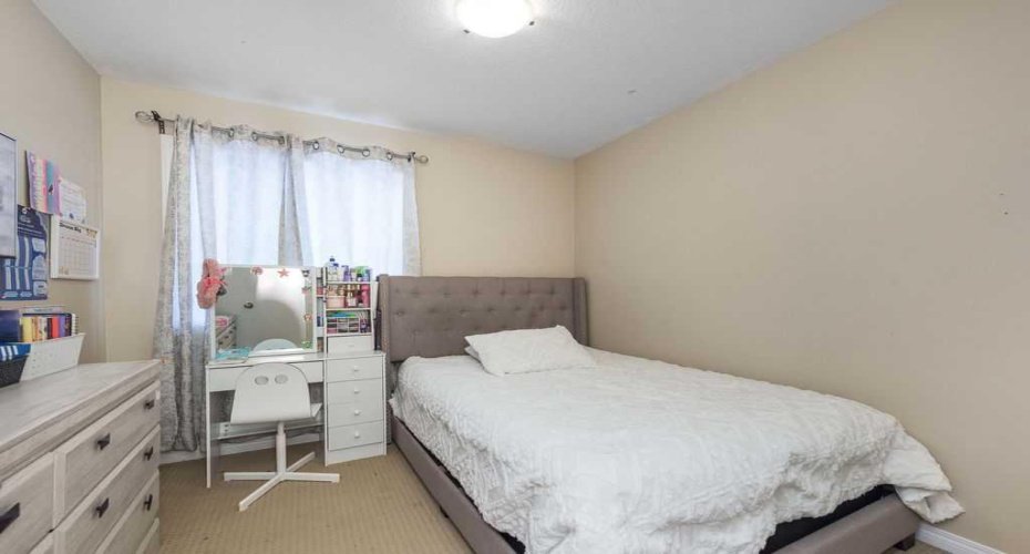 1005 NEW BRIGHTON Gardens, Calgary, Alberta T2Z0Y1, 4 Bedroom Bedrooms, 0 ,3 BathroomBathrooms,Residential,For Sale,NEW BRIGHTON,0,A2327813