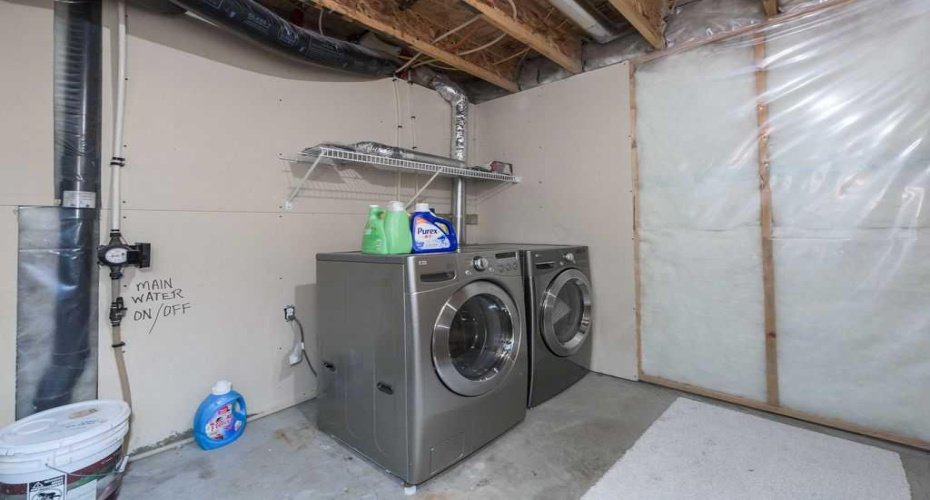 1005 NEW BRIGHTON Gardens, Calgary, Alberta T2Z0Y1, 4 Bedroom Bedrooms, 0 ,3 BathroomBathrooms,Residential,For Sale,NEW BRIGHTON,0,A2327813