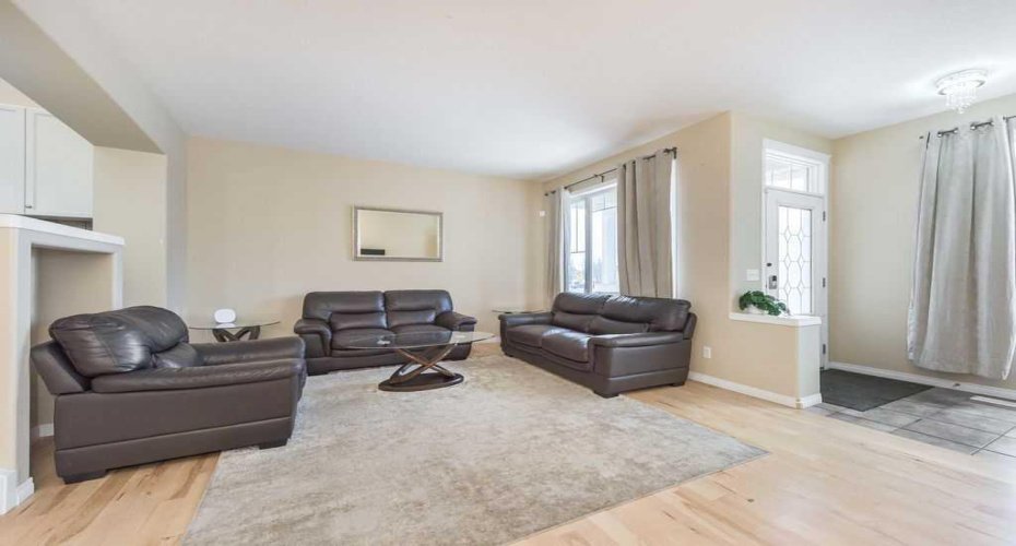 1005 NEW BRIGHTON Gardens, Calgary, Alberta T2Z0Y1, 4 Bedroom Bedrooms, 0 ,3 BathroomBathrooms,Residential,For Sale,NEW BRIGHTON,0,A2327813