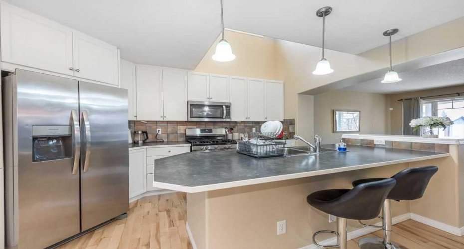 1005 NEW BRIGHTON Gardens, Calgary, Alberta T2Z0Y1, 4 Bedroom Bedrooms, 0 ,3 BathroomBathrooms,Residential,For Sale,NEW BRIGHTON,0,A2327813