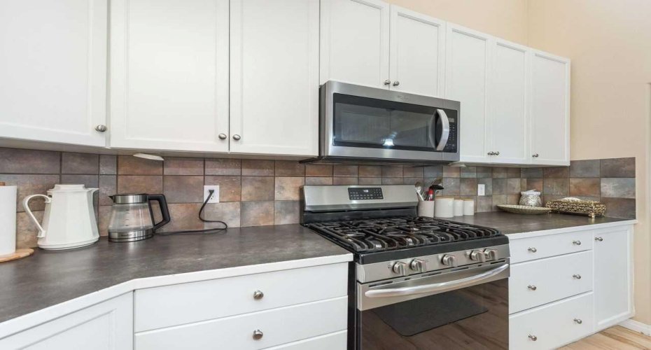 1005 NEW BRIGHTON Gardens, Calgary, Alberta T2Z0Y1, 4 Bedroom Bedrooms, 0 ,3 BathroomBathrooms,Residential,For Sale,NEW BRIGHTON,0,A2327813