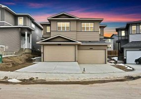 82 Heritage Circle, Cochrane, Alberta T4C 3G9, 3 Bedrooms Bedrooms, ,3 BathroomsBathrooms,Residential,For Sale,Heritage,A2327836 82 Heritage Circle, Cochrane, Alberta T4C 3G9, 3 Bedrooms Bedrooms, ,3 BathroomsBathrooms,Residential,For Sale,Heritage,A2327836