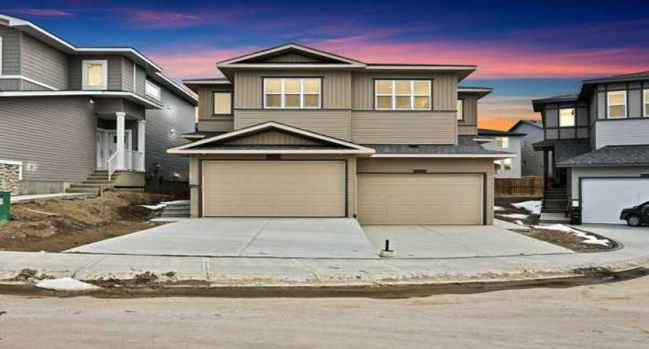 82 Heritage Circle, Cochrane, Alberta T4C 3G9, 3 Bedrooms Bedrooms, ,3 BathroomsBathrooms,Residential,For Sale,Heritage,A2327836