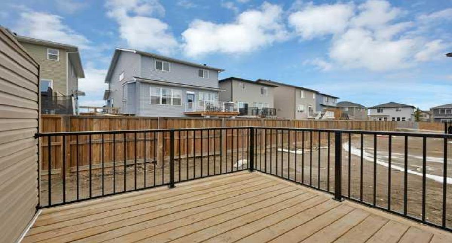 82 Heritage Circle, Cochrane, Alberta T4C 3G9, 3 Bedrooms Bedrooms, ,3 BathroomsBathrooms,Residential,For Sale,Heritage,A2327836