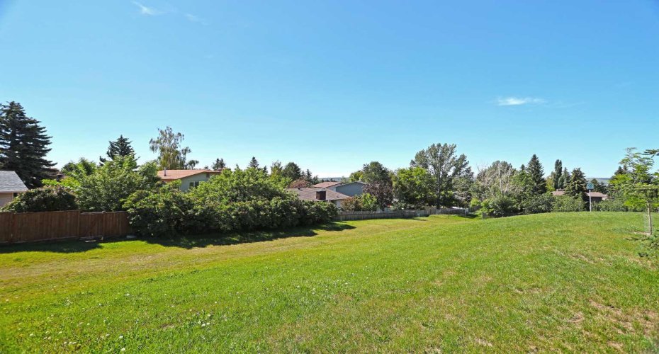 6019 Dalcastle Crescent, Calgary, Alberta T3A 1R7, 5 Bedroom Bedrooms, 0 ,3 BathroomBathrooms,Residential,For Sale,Dalcastle,0,A2326674