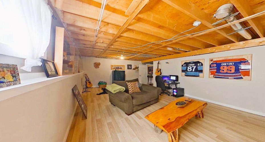 125 10 Street, Canyon Creek, Alberta T0G 0M0, 4 Bedroom Bedrooms, 0 ,2 BathroomBathrooms,Residential,For Sale,10,0,A2326758