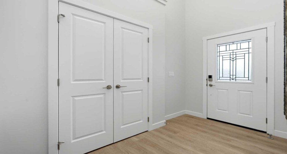 7 Verdure Gate, Calgary, Alberta T2Y 1C4, 4 Bedroom Bedrooms, 0 ,3 BathroomBathrooms,Residential,For Sale,Verdure,0,A2326787