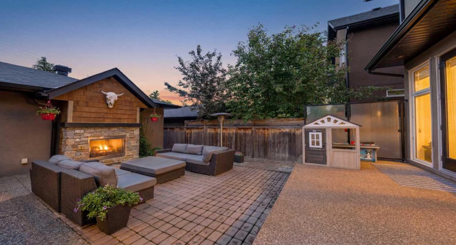 1732 49 Avenue, Calgary, Alberta T2T 2T9, 4 Bedroom Bedrooms, 0 ,4 BathroomBathrooms,Residential,For Sale,49,0,A2326794