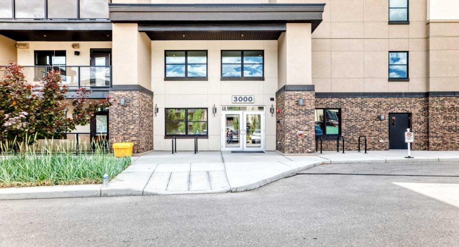 80 Greenbriar Place, Calgary, Alberta T3B 6J4, 1 Bedroom Bedrooms, 0 ,1 BathroomBathrooms,Residential,For Sale,Greenbriar,0,A2326828
