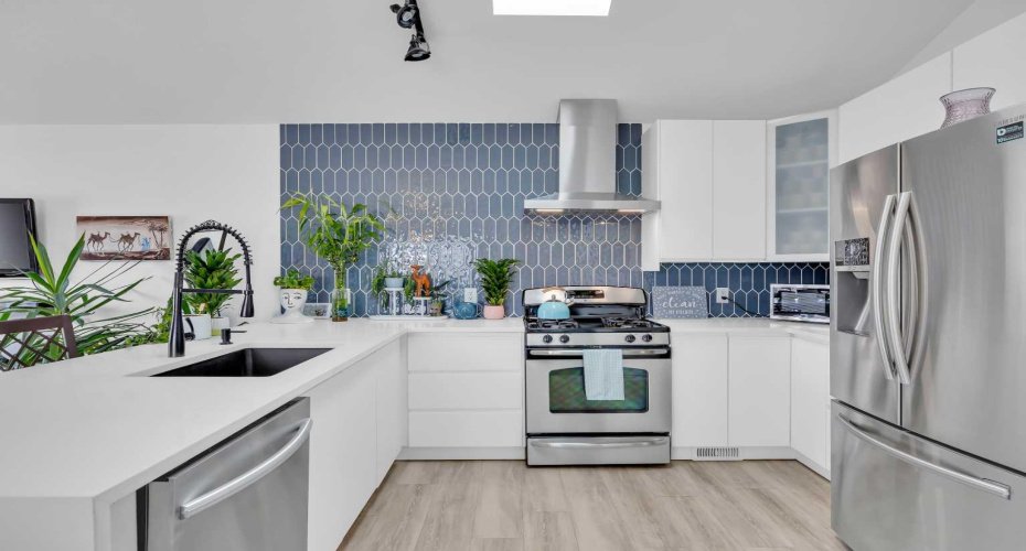 All stainless steel appliances