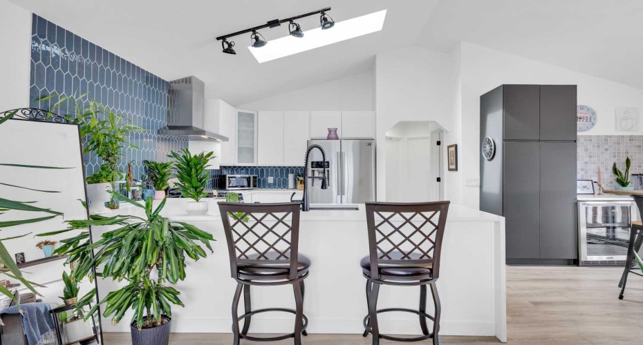 Bright skylight throughout the day