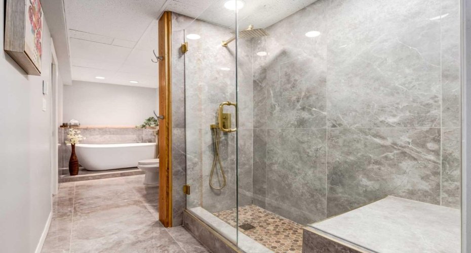 425 Woodland Crescent, Calgary, Alberta T2J1J7, 5 Bedroom Bedrooms, 0 ,2 BathroomBathrooms,Residential,For Sale,Woodland,0,A2326875