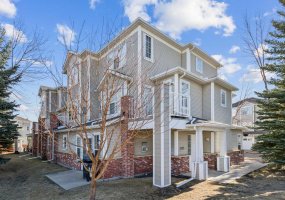 7171 Coach Hill Road, Calgary, Alberta T3H 3R7, 2 Bedroom Bedrooms, 0 ,2 BathroomBathrooms,Residential,For Sale,Coach Hill,0,A2326921