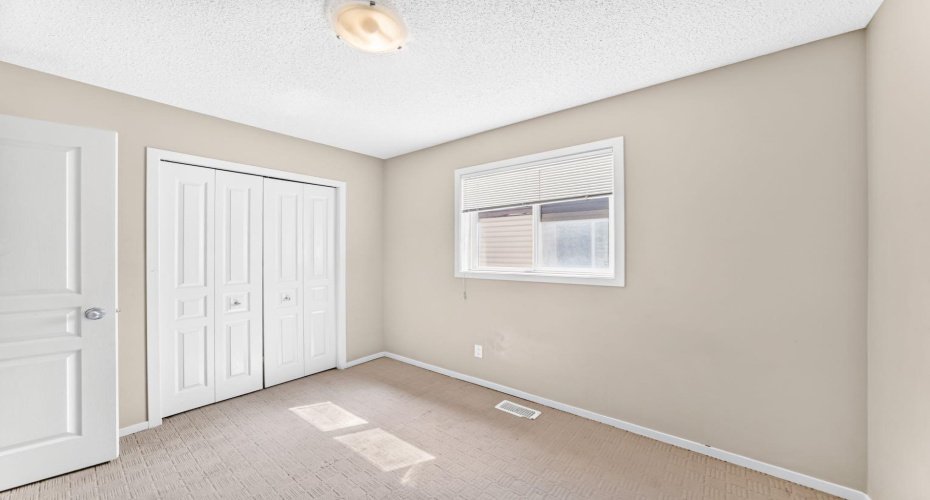 277 Saddlecrest Way, Calgary, Alberta T3J5N3, 4 Bedroom Bedrooms, 0 ,4 BathroomBathrooms,Residential,For Sale,Saddlecrest,0,A2326945