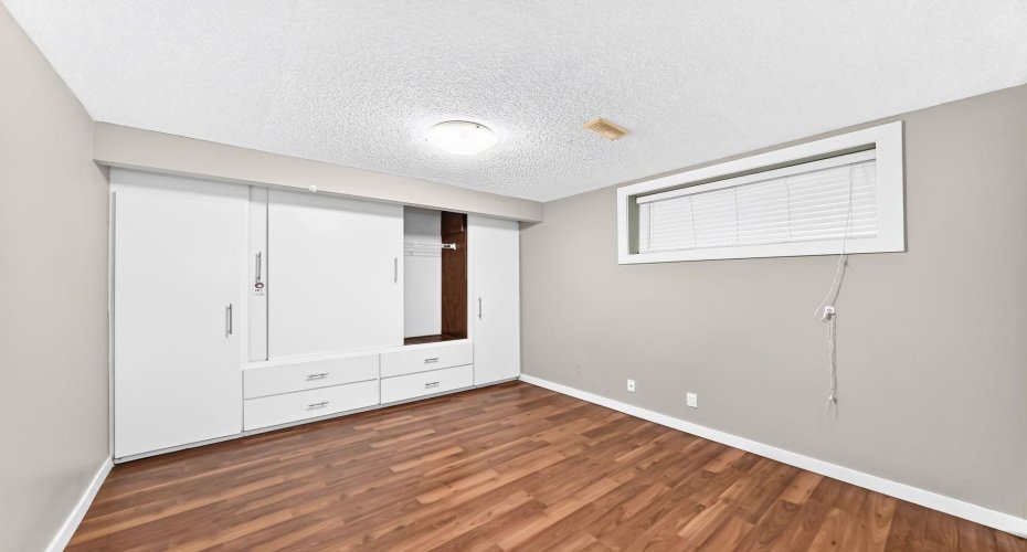 277 Saddlecrest Way, Calgary, Alberta T3J5N3, 4 Bedroom Bedrooms, 0 ,4 BathroomBathrooms,Residential,For Sale,Saddlecrest,0,A2326945