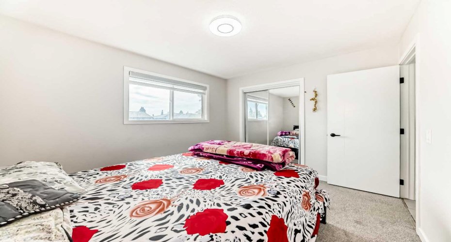 6712 23 Avenue, Calgary, Alberta T1Y1V4, 5 Bedroom Bedrooms, 0 ,3 BathroomBathrooms,Residential,For Sale,23,0,A2327055