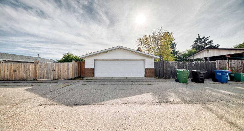 6712 23 Avenue, Calgary, Alberta T1Y1V4, 5 Bedroom Bedrooms, 0 ,3 BathroomBathrooms,Residential,For Sale,23,0,A2327055