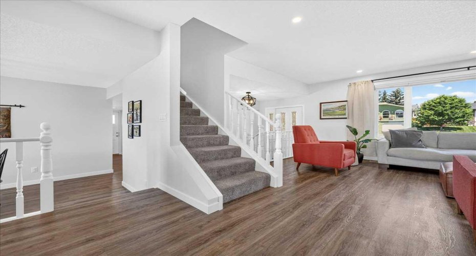 7327 Silver Springs Road, Calgary, Alberta T3B 3X1, 4 Bedroom Bedrooms, 0 ,3 BathroomBathrooms,Residential,For Sale,Silver Springs,0,A2327082