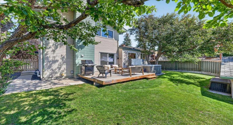 7327 Silver Springs Road, Calgary, Alberta T3B 3X1, 4 Bedroom Bedrooms, 0 ,3 BathroomBathrooms,Residential,For Sale,Silver Springs,0,A2327082