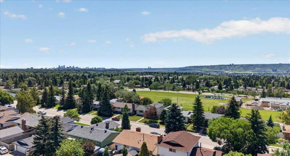 7327 Silver Springs Road, Calgary, Alberta T3B 3X1, 4 Bedroom Bedrooms, 0 ,3 BathroomBathrooms,Residential,For Sale,Silver Springs,0,A2327082