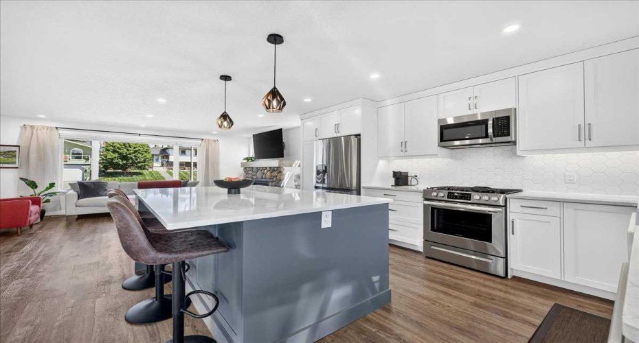 7327 Silver Springs Road, Calgary, Alberta T3B 3X1, 4 Bedroom Bedrooms, 0 ,3 BathroomBathrooms,Residential,For Sale,Silver Springs,0,A2327082