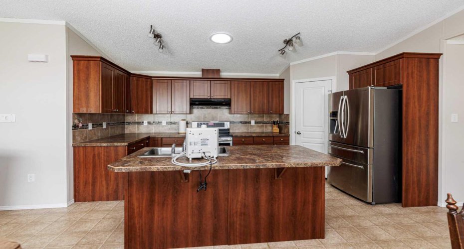 15 Mackenzie Ranch Way, Lacombe, Alberta T4L 0B4, 4 Bedroom Bedrooms, 0 ,2 BathroomBathrooms,Mobile,For Sale,Mackenzie Ranch,0,A2327113