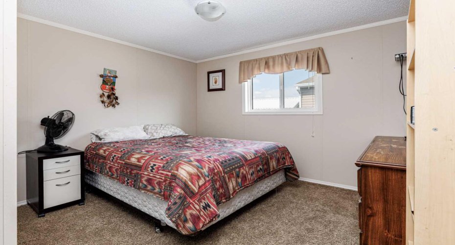 2 BEDROOM