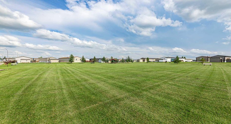 15 Mackenzie Ranch Way, Lacombe, Alberta T4L 0B4, 4 Bedroom Bedrooms, 0 ,2 BathroomBathrooms,Mobile,For Sale,Mackenzie Ranch,0,A2327113