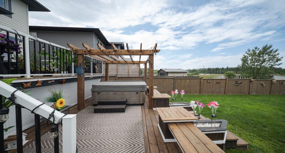 188 Merganser Crescent, Fort McMurray, Alberta T9K 0P1, 5 Bedroom Bedrooms, 0 ,4 BathroomBathrooms,Residential,For Sale,Merganser,0,A2327117