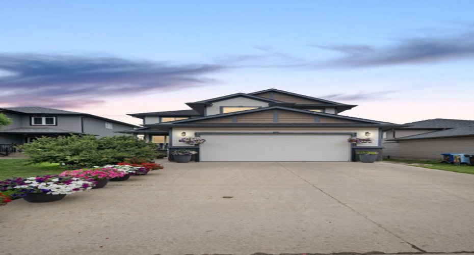 188 Merganser Crescent, Fort McMurray, Alberta T9K 0P1, 5 Bedroom Bedrooms, 0 ,4 BathroomBathrooms,Residential,For Sale,Merganser,0,A2327117