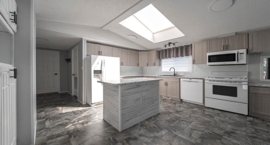 125 Greenwich Lane, Fort McMurray, Alberta T9H 3Z2, 3 Bedroom Bedrooms, 0 ,2 BathroomBathrooms,Residential,For Sale,Greenwich,0,A2327121