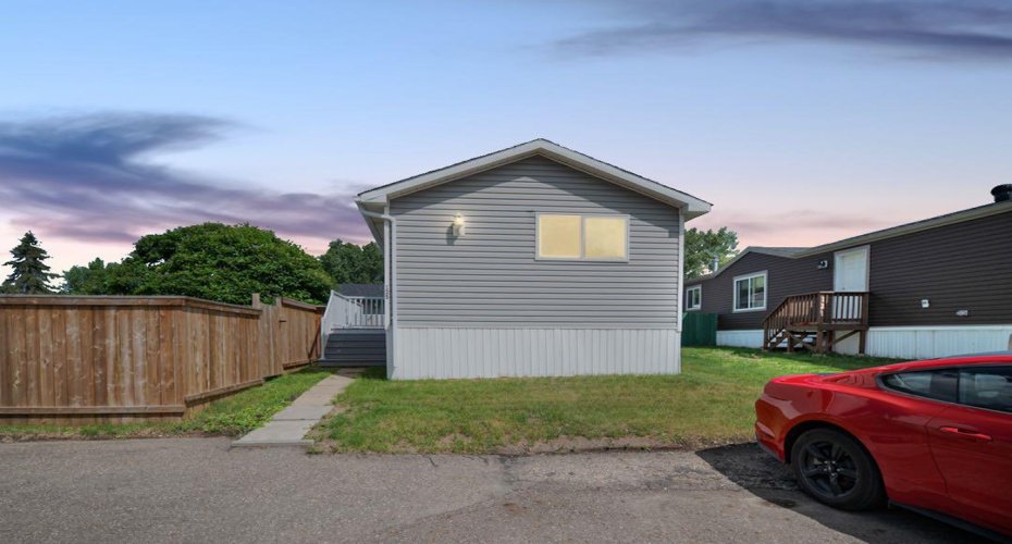 125 Greenwich Lane, Fort McMurray, Alberta T9H 3Z2, 3 Bedroom Bedrooms, 0 ,2 BathroomBathrooms,Residential,For Sale,Greenwich,0,A2327121
