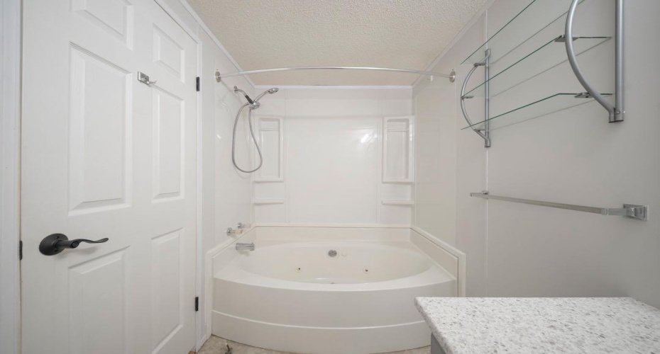125 Greenwich Lane, Fort McMurray, Alberta T9H 3Z2, 3 Bedroom Bedrooms, 0 ,2 BathroomBathrooms,Residential,For Sale,Greenwich,0,A2327121