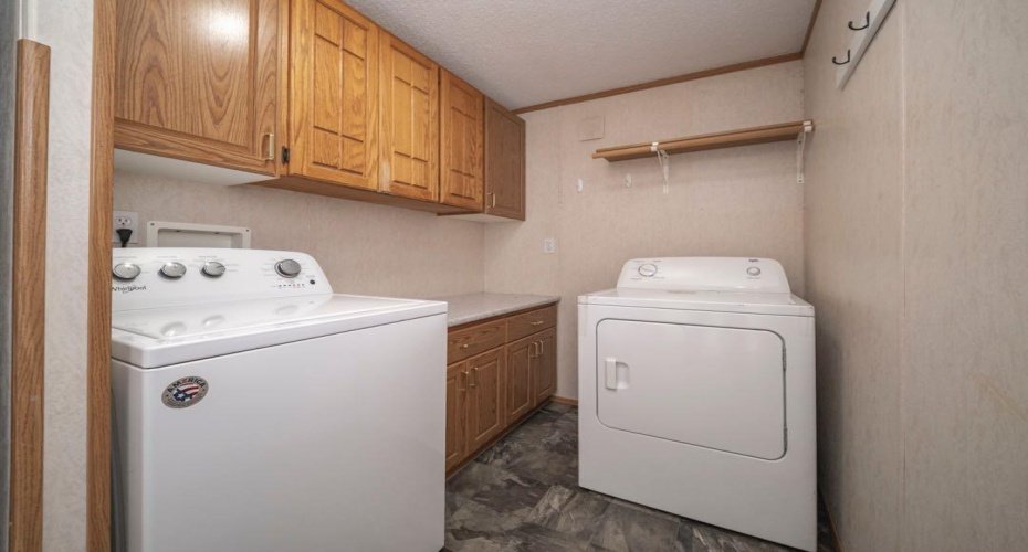 125 Greenwich Lane, Fort McMurray, Alberta T9H 3Z2, 3 Bedroom Bedrooms, 0 ,2 BathroomBathrooms,Residential,For Sale,Greenwich,0,A2327121