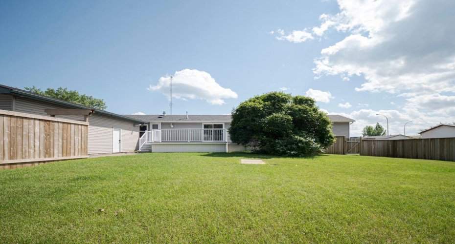 125 Greenwich Lane, Fort McMurray, Alberta T9H 3Z2, 3 Bedroom Bedrooms, 0 ,2 BathroomBathrooms,Residential,For Sale,Greenwich,0,A2327121