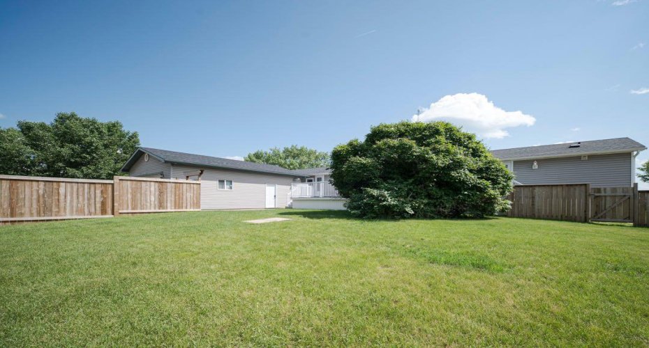 125 Greenwich Lane, Fort McMurray, Alberta T9H 3Z2, 3 Bedroom Bedrooms, 0 ,2 BathroomBathrooms,Residential,For Sale,Greenwich,0,A2327121