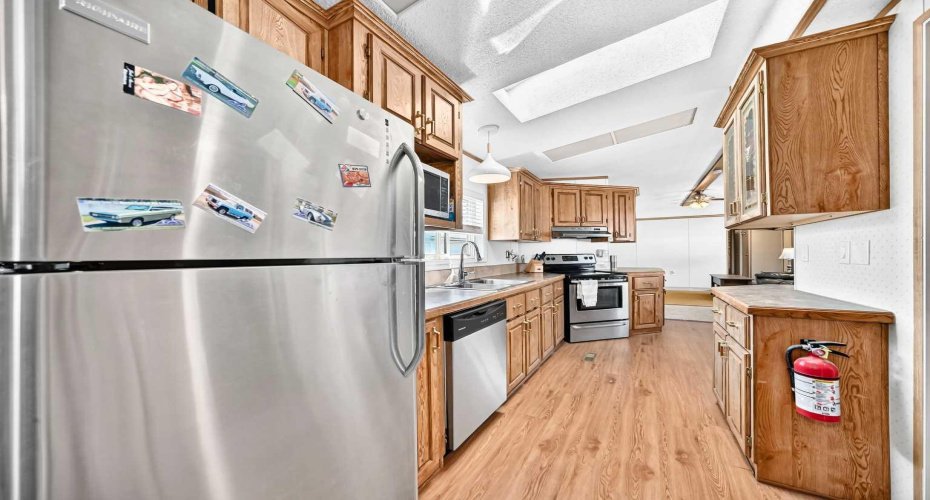 6724 17 Avenue, Calgary, Alberta T2A0W5, 3 Bedroom Bedrooms, 0 ,2 BathroomBathrooms,Mobile,For Sale,17,0,A2327129