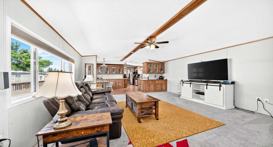 6724 17 Avenue, Calgary, Alberta T2A0W5, 3 Bedroom Bedrooms, 0 ,2 BathroomBathrooms,Mobile,For Sale,17,0,A2327129