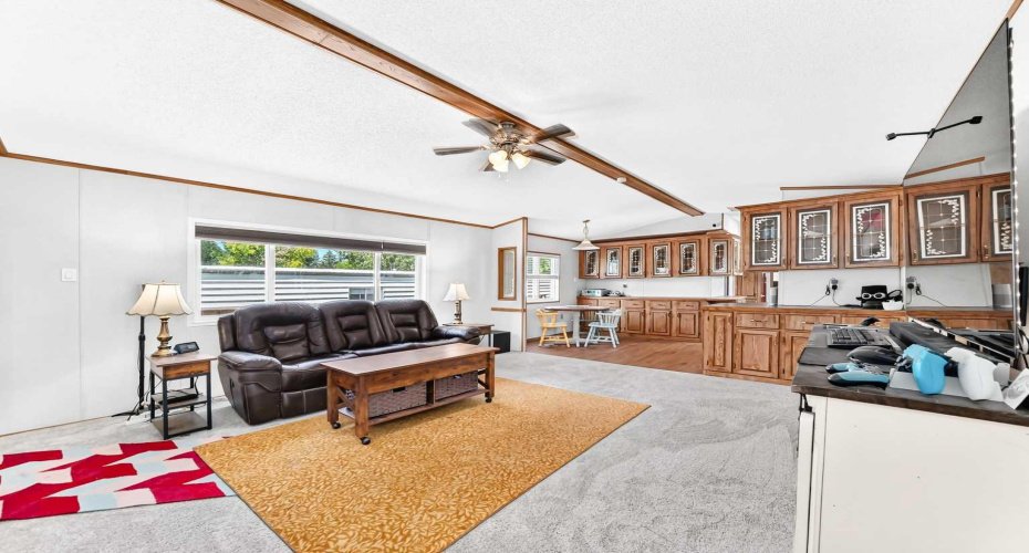 6724 17 Avenue, Calgary, Alberta T2A0W5, 3 Bedroom Bedrooms, 0 ,2 BathroomBathrooms,Mobile,For Sale,17,0,A2327129
