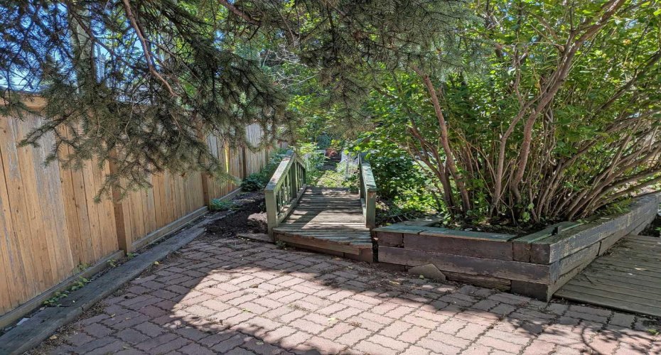 2103A 7 Street, Calgary, Alberta T2E 4C7, 4 Bedroom Bedrooms, 0 ,2 BathroomBathrooms,Residential,For Sale,7,0,A2327154