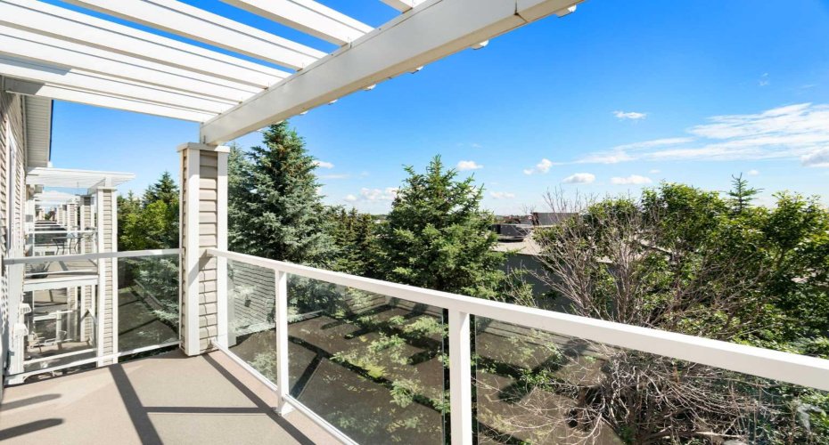 290 Shawville Way, Calgary, Alberta T2Y 3Z9, 2 Bedroom Bedrooms, 0 ,2 BathroomBathrooms,Residential,For Sale,Shawville,0,A2327166