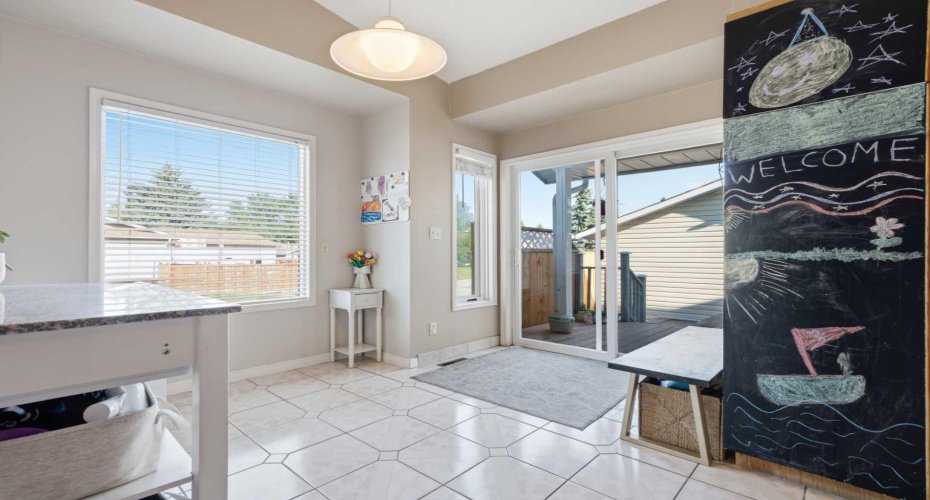 128 Sunvale Crescent, Calgary, Alberta T2X2S5, 4 Bedroom Bedrooms, 0 ,3 BathroomBathrooms,Residential,For Sale,Sunvale,0,A2327220
