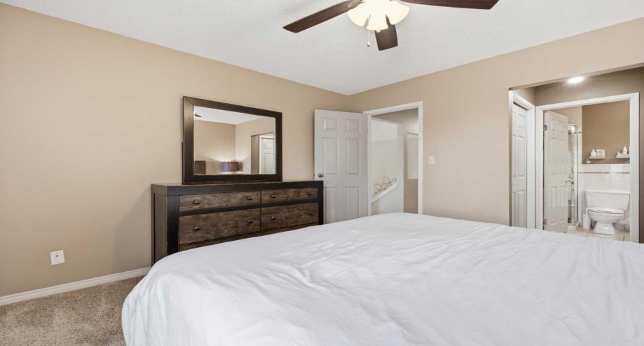 128 Sunvale Crescent, Calgary, Alberta T2X2S5, 4 Bedroom Bedrooms, 0 ,3 BathroomBathrooms,Residential,For Sale,Sunvale,0,A2327220
