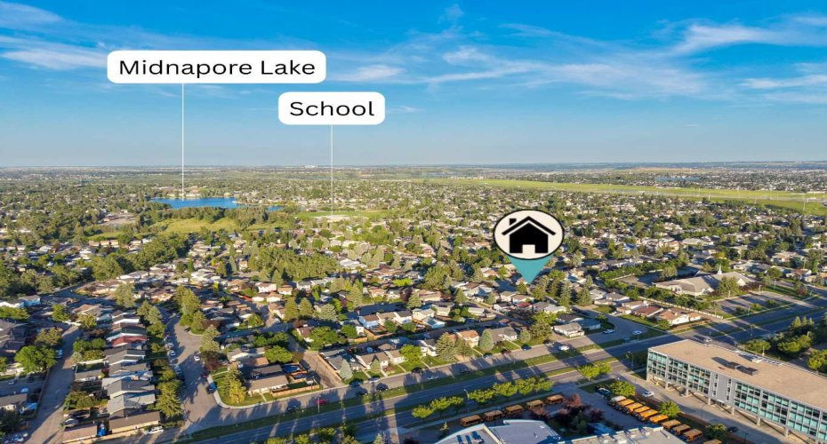 128 Sunvale Crescent, Calgary, Alberta T2X2S5, 4 Bedroom Bedrooms, 0 ,3 BathroomBathrooms,Residential,For Sale,Sunvale,0,A2327220