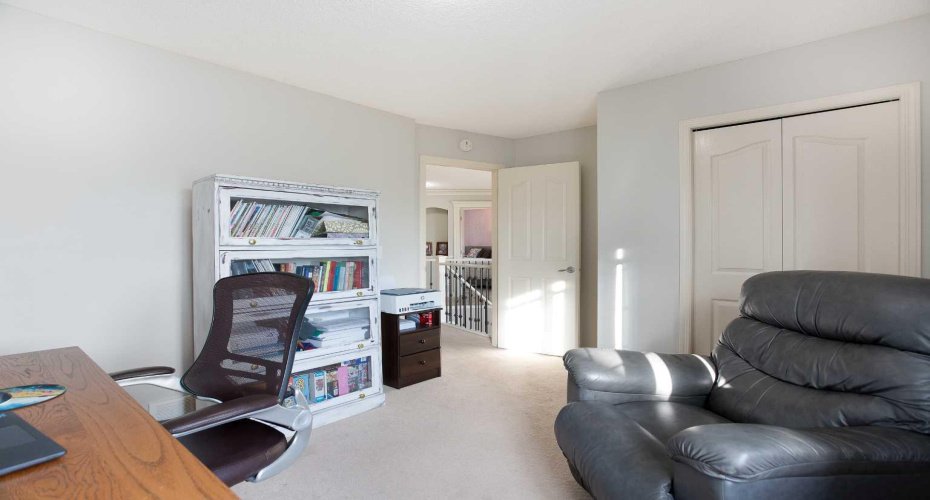 90 Discovery Ridge Road, Calgary, Alberta T3H 4R4, 5 Bedroom Bedrooms, 0 ,4 BathroomBathrooms,Residential,For Sale,Discovery Ridge,0,A2327230