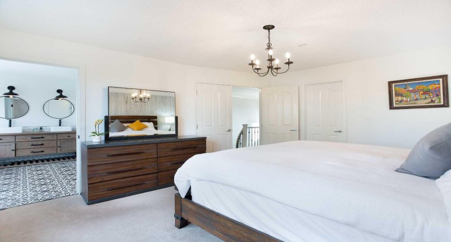 90 Discovery Ridge Road, Calgary, Alberta T3H 4R4, 5 Bedroom Bedrooms, 0 ,4 BathroomBathrooms,Residential,For Sale,Discovery Ridge,0,A2327230
